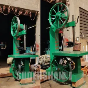 Vertical bandsaw machine