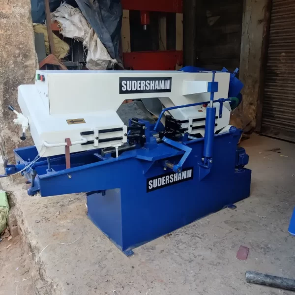 Metal cutting bandsaw